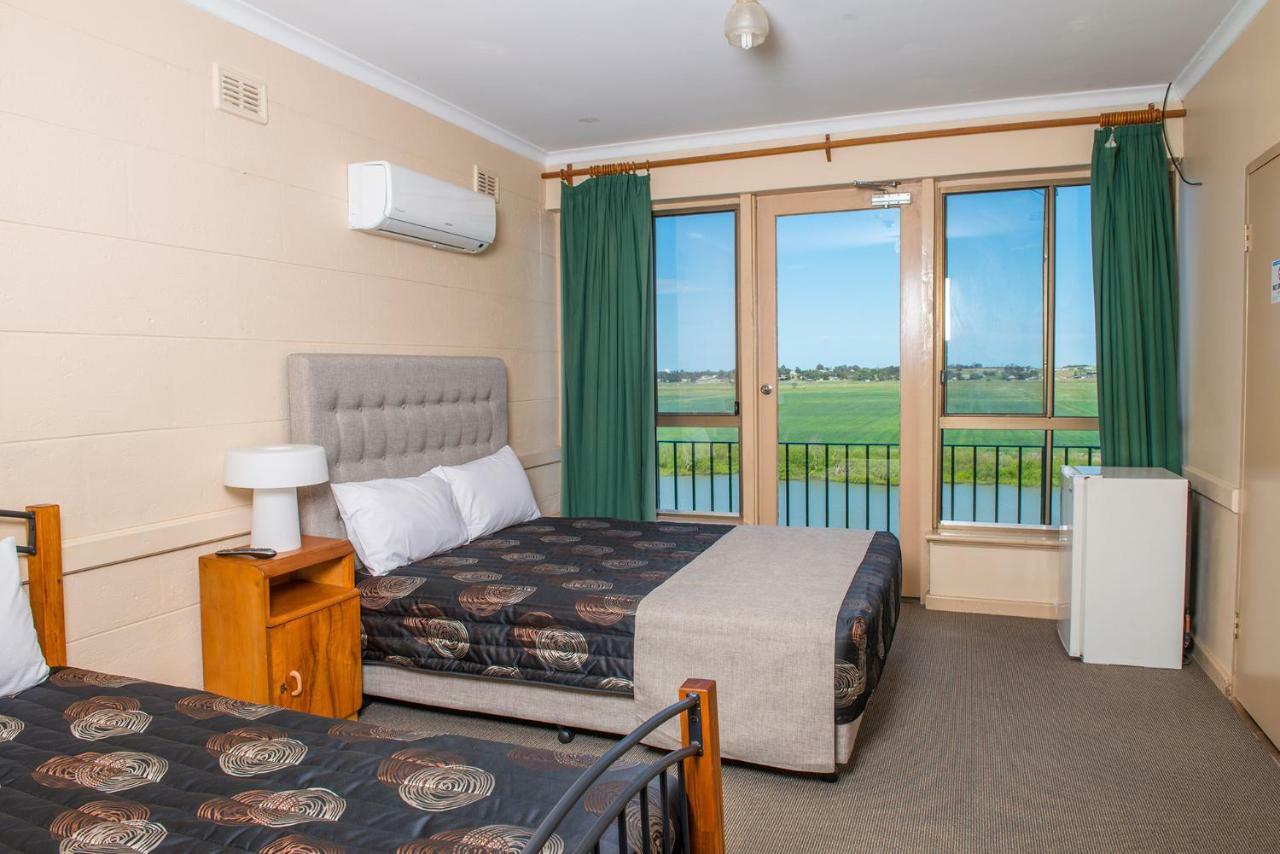 Tailem Bend Riverside Hotel エクステリア 写真