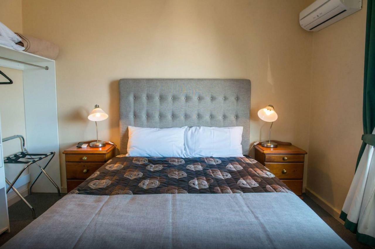 Tailem Bend Riverside Hotel エクステリア 写真